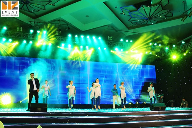 Tỷ lệ sân khấu